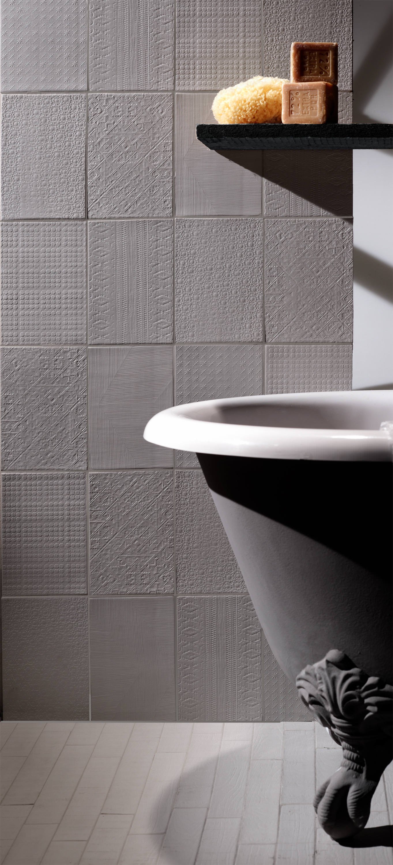 41Zero42 Signs Collection